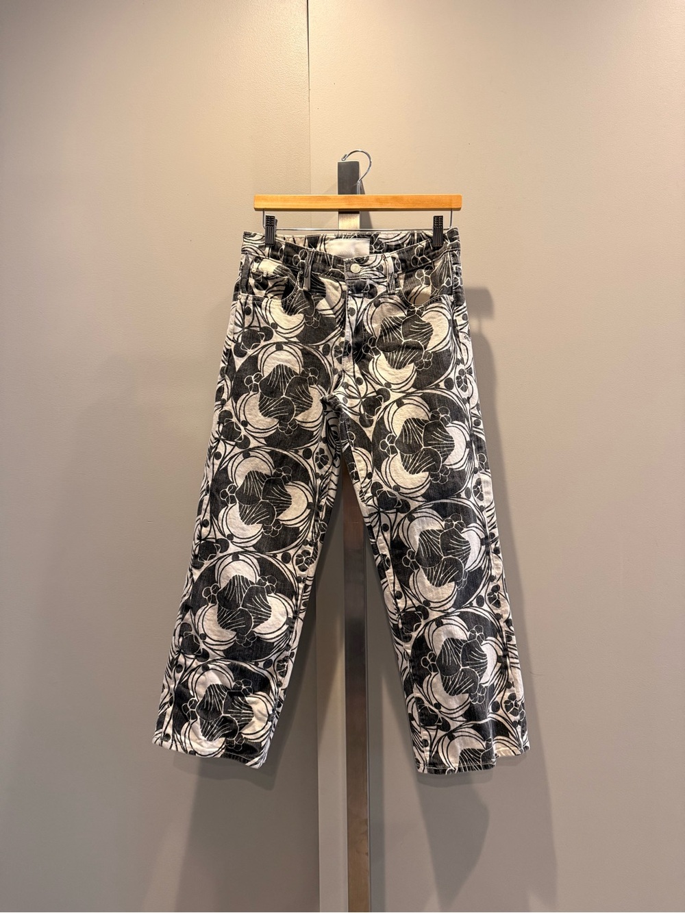 MOTHER Black & White Floral-Pattern Straight Leg Jeans
